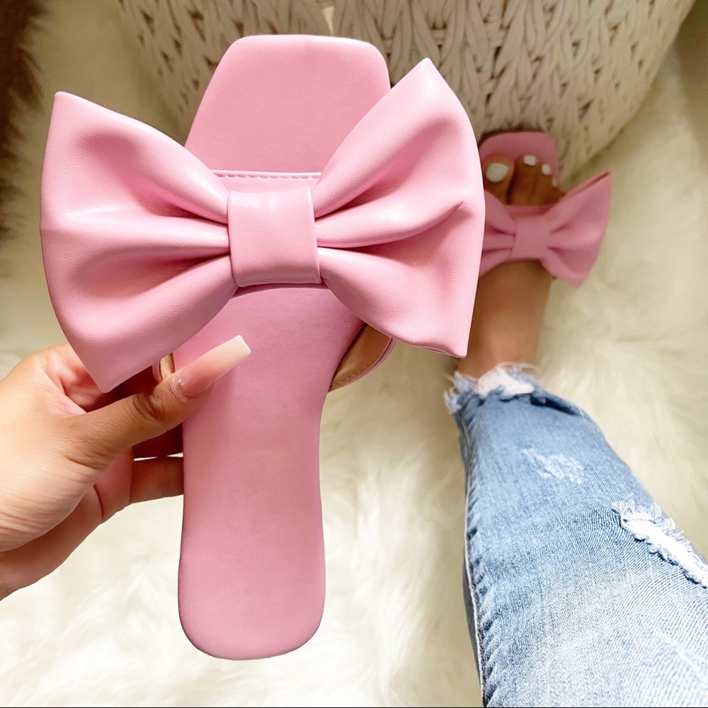 NEW Julie Bow Sandals- in Pink